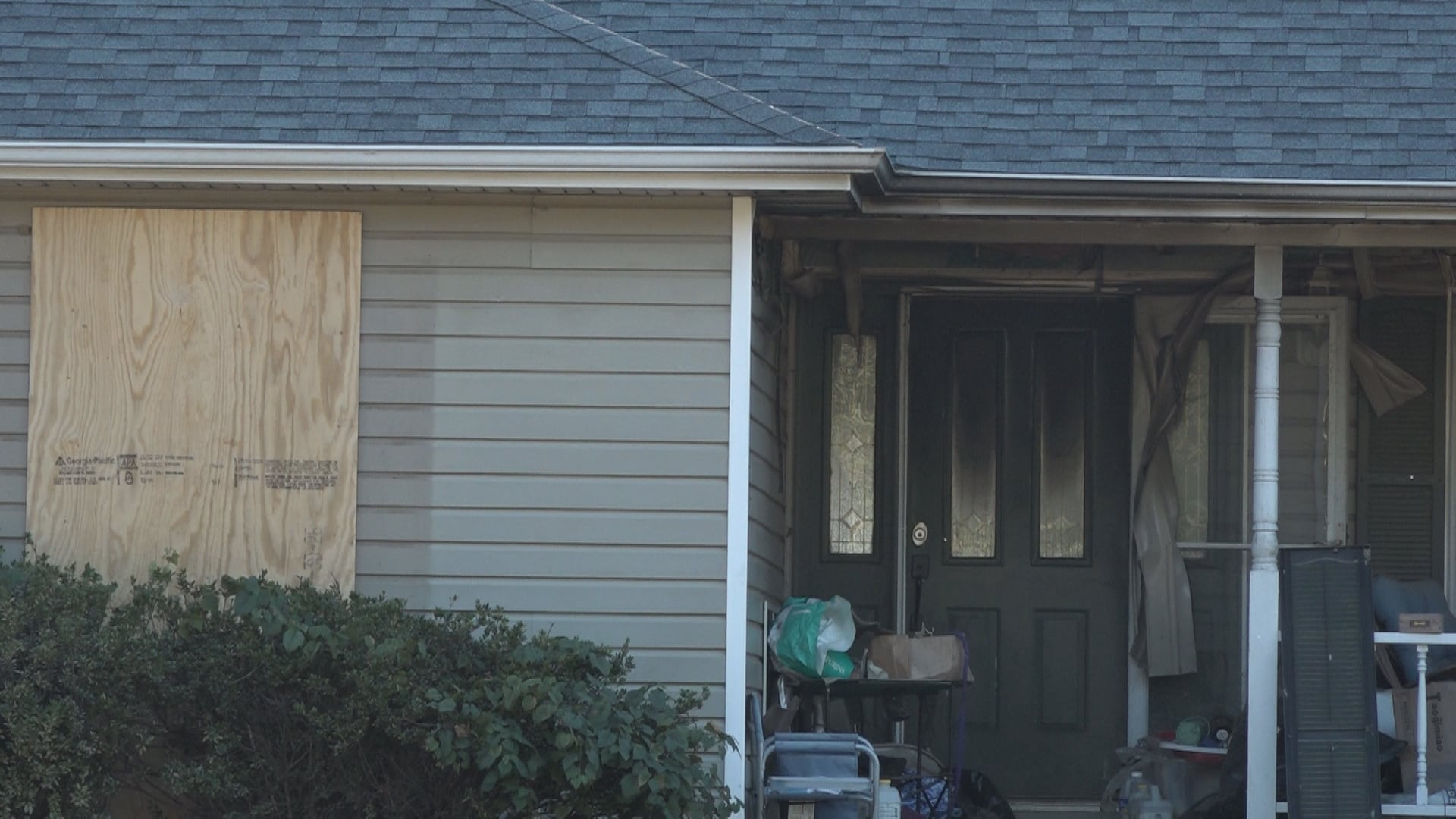 Elderly Woman and Two Dogs Die in Lebanon, Missouri, House Fire