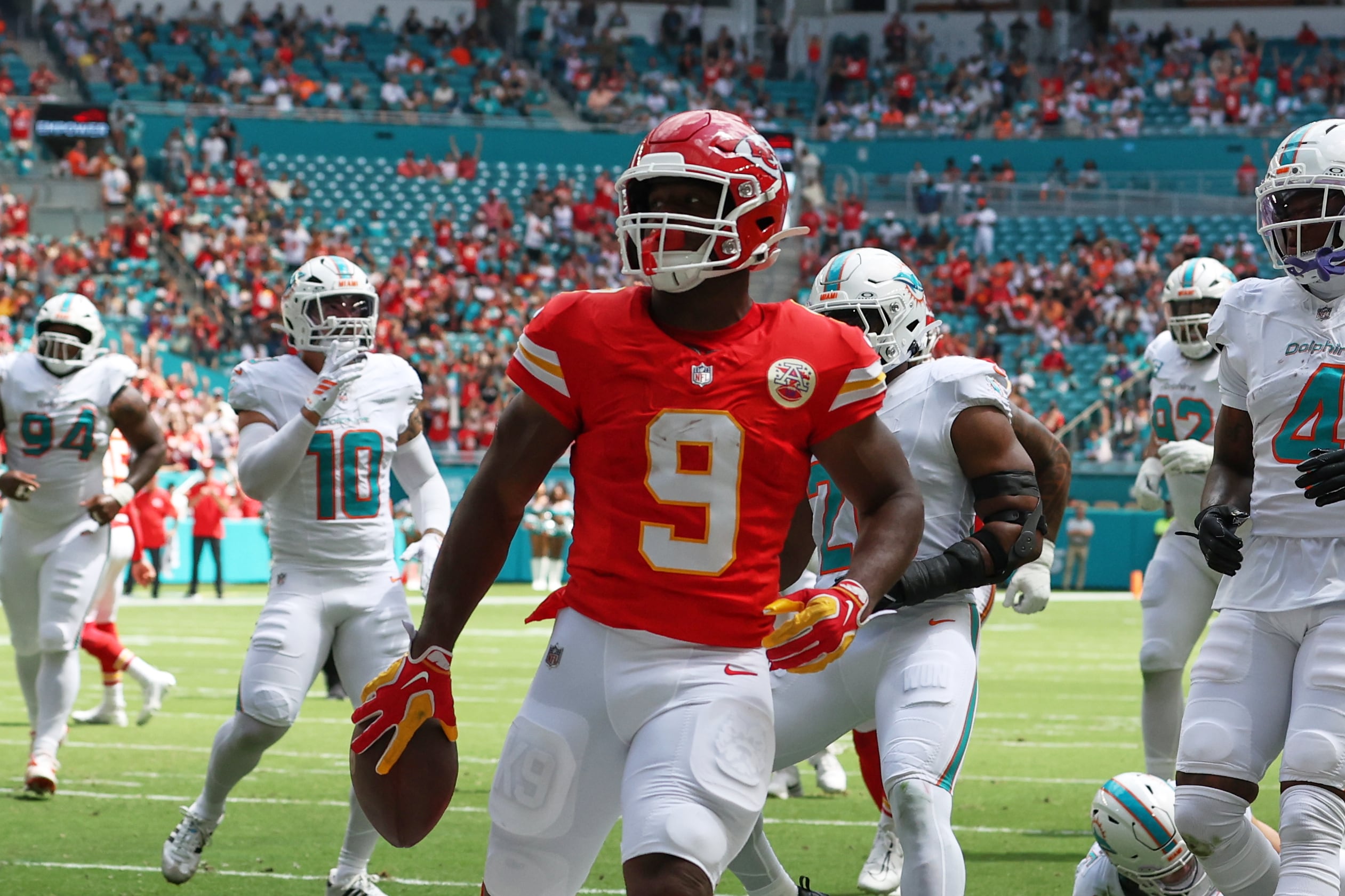 Kansas City Chiefs Secure Victory Over Miami Dolphins
