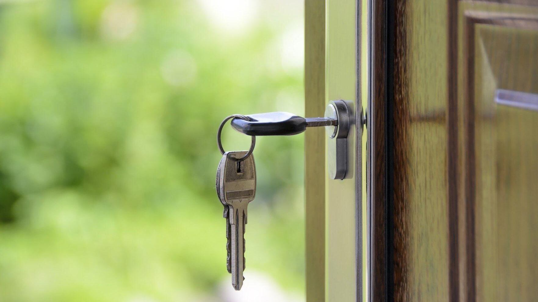 Cybersecurity Expert Discusses Halloween, Rental, and Seasonal Job Scams in Springfield