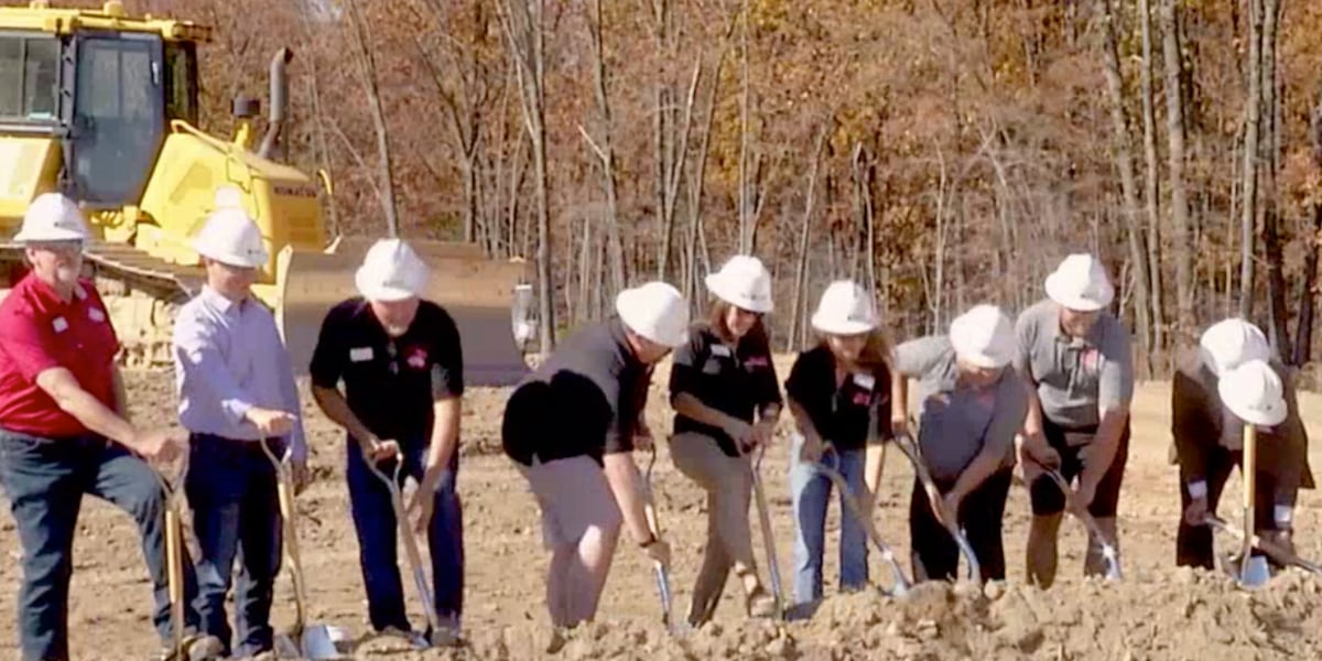 Downtown Reeds Spring Reeds Spring School District breaks ground on new park