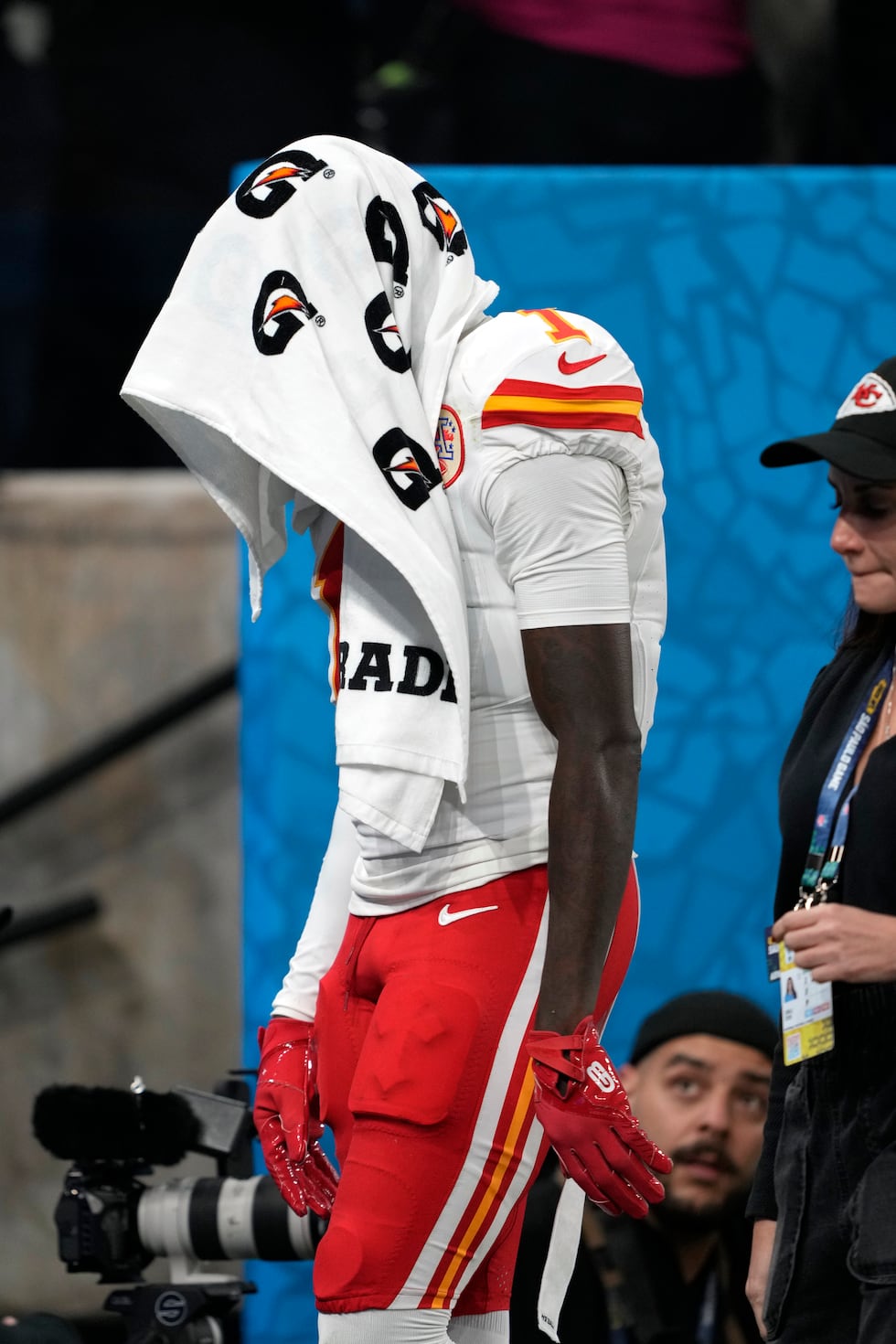 Kansas City Chiefs wide receiver Xavier Worthy (1) walks on the sideline during an NFL...