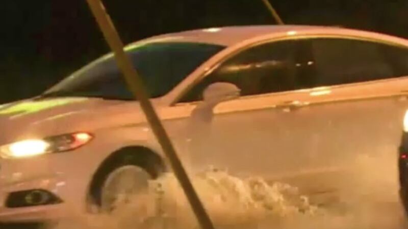 Springfield Raining VIDEO: Severe thunderstorm uproots trees, floods streets in Springfield