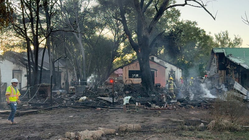 Fire damages buildings in Cassville, Mo.