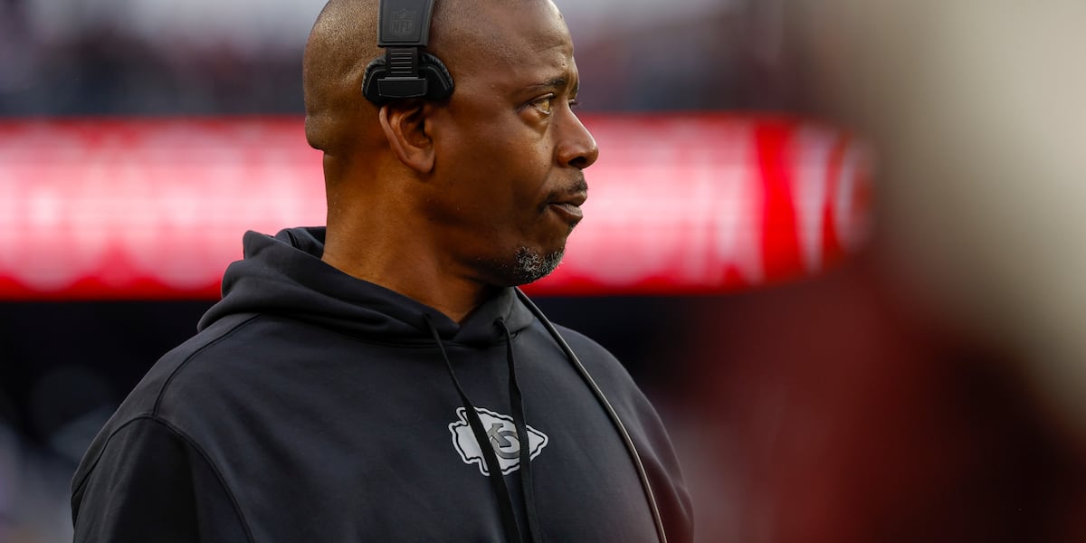 Chiefs assistant coach Dave Merritt charged in suburban KC with ...