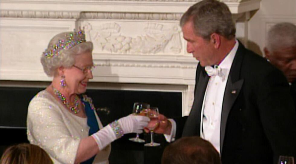 Queen Elizabeth II toasts then-President George W. Bush at the White House in 2007.
