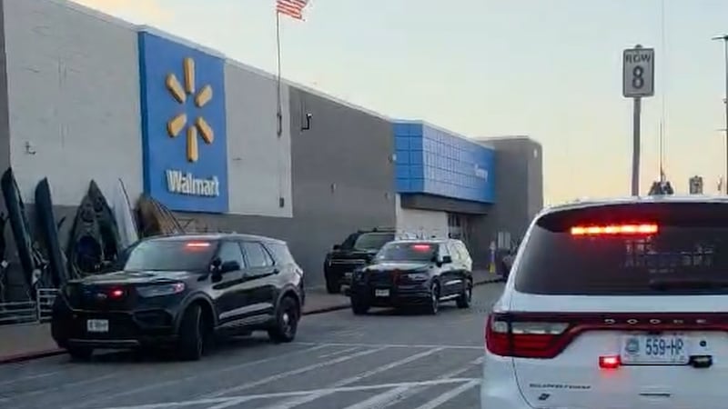 Swatting call leads to heavy police presence at Bolivar, Mo., Walmart