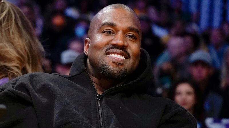 Ye Rapper Fits Rapper Ye apologizes for antisemitic remarks, asks for forgiveness from ...