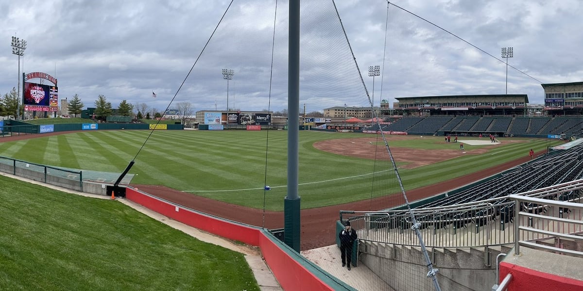 Springfield Park Fans Springfield Cardinals welcome fans to opening day