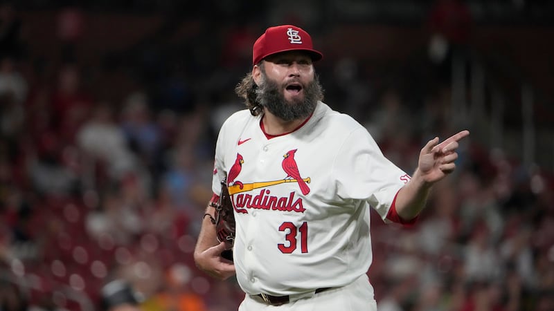 Lance Lynn keeps Pirates' bats quiet in 3-1 win for Cardinals