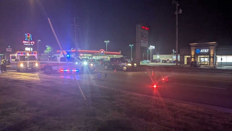 Crash investigation at Kansas Expressway and Talmage