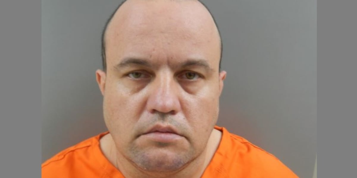 Man pleads guilty in 2004 killing of a college student in Izard County, Ark.