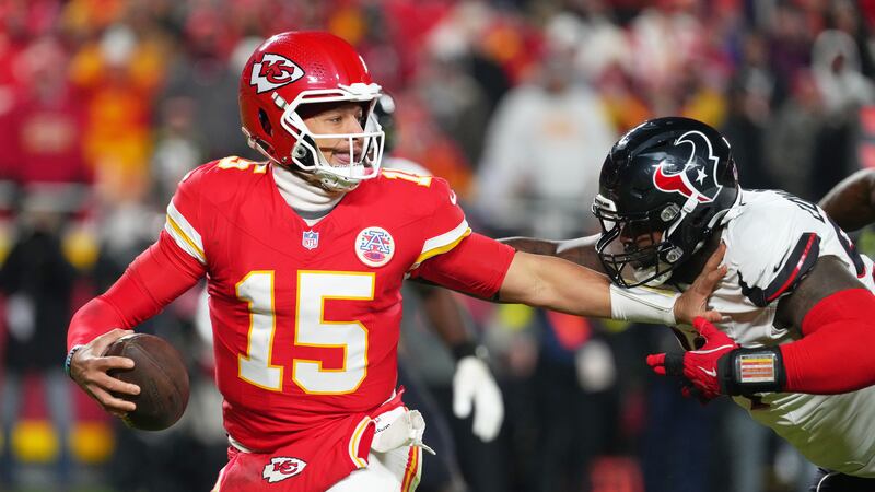 Texans stifle Patrick Mahomes and Chiefs in victory to keep pace in AFC South race