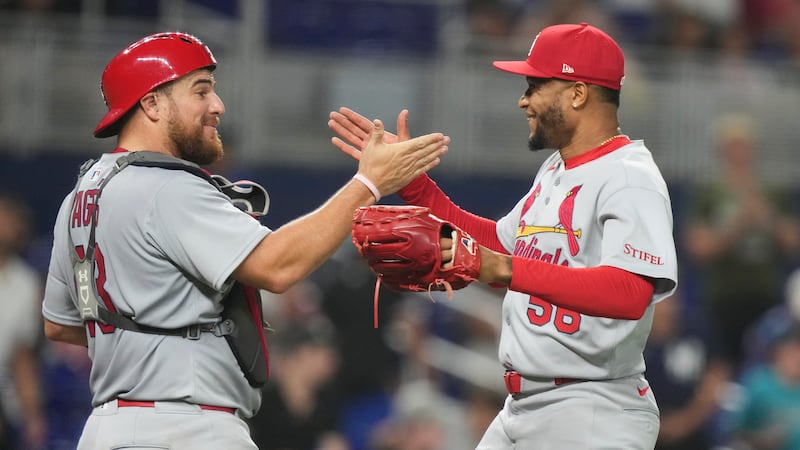 Cardinals snap 5-game losing streak with 8-3 win over Marlins